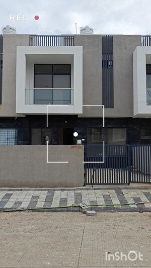 3 BHK Villa For Rent in Satya Malwa County, Mangaliya Sadak
