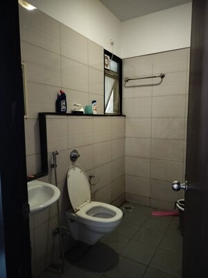 Bathroom in 2.5 BHK Apartment at Amanora Future Towers, Hadapsar – for Rent