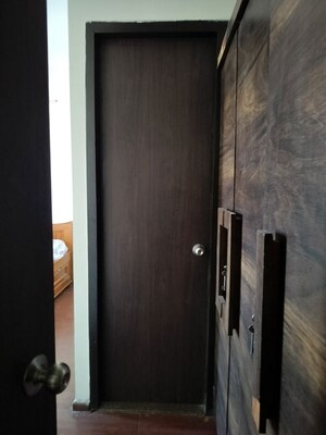 Furnished Amenities in 2.5 BHK Apartment at Amanora Future Towers, Hadapsar – for Rent