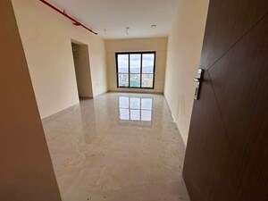 Room in 3 BHK Apartment at Alliance Abhimanyu, Malad West – for Rent