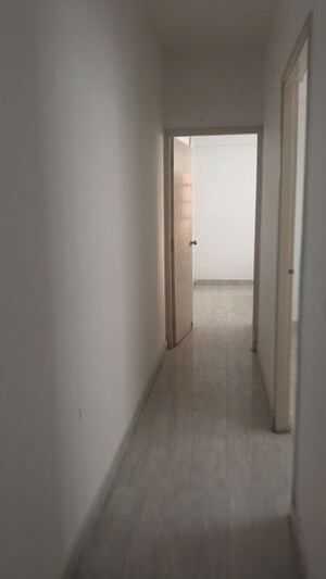 Room in 3 BHK Apartment at Signature Solera Apartment, Sector 107 – for Sale