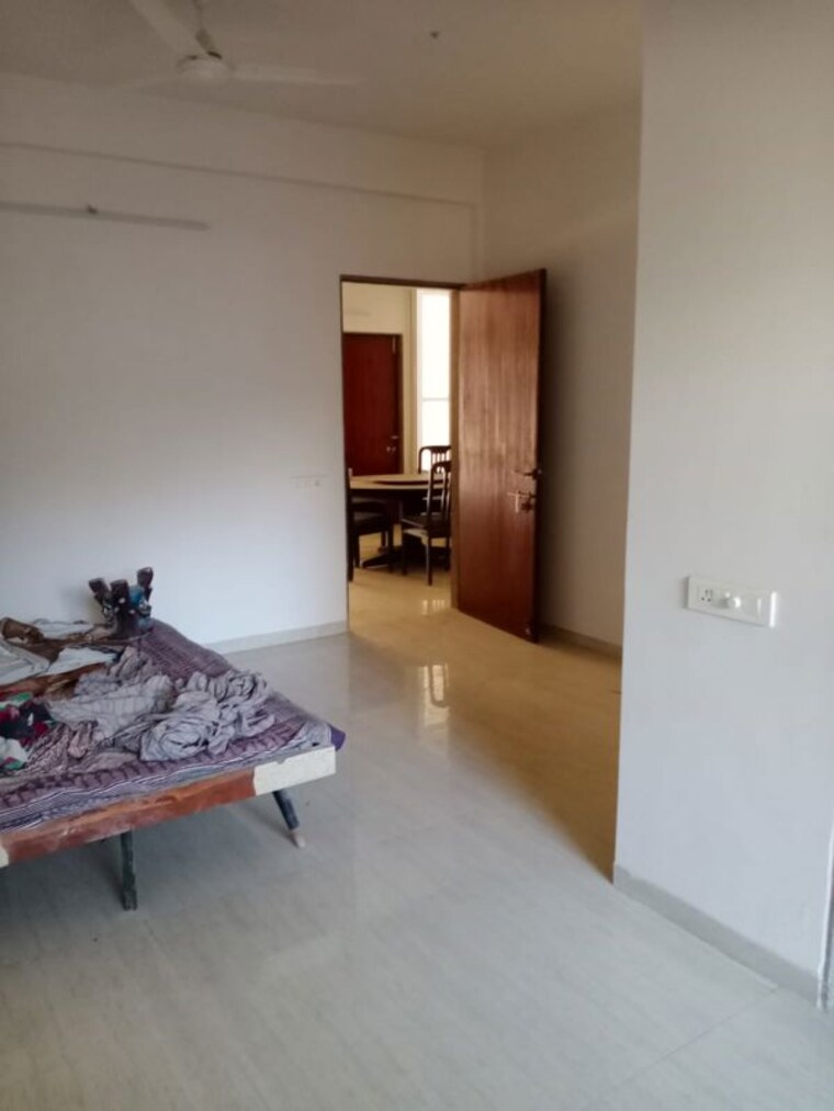 Room, thaltej 4 Bedroom 2007 Sq.Ft. Villa In Thaltej Ahmedabad 10685943