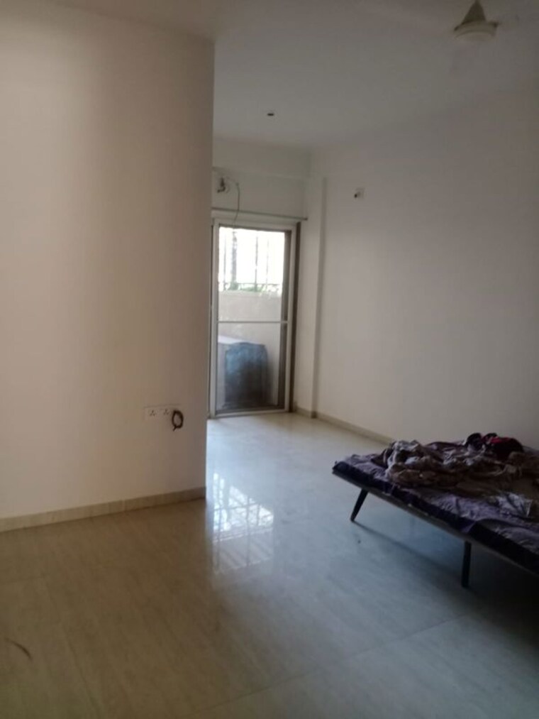 Room, thaltej 4 Bedroom 2007 Sq.Ft. Villa In Thaltej Ahmedabad 10685943