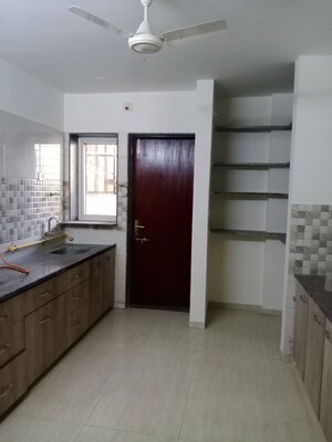 Room in 4 BHK Villa at Thaltej – for Sale