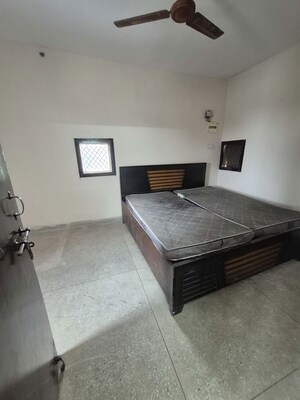 1.5 BHK Apartment For Rent in Mayur Vihar