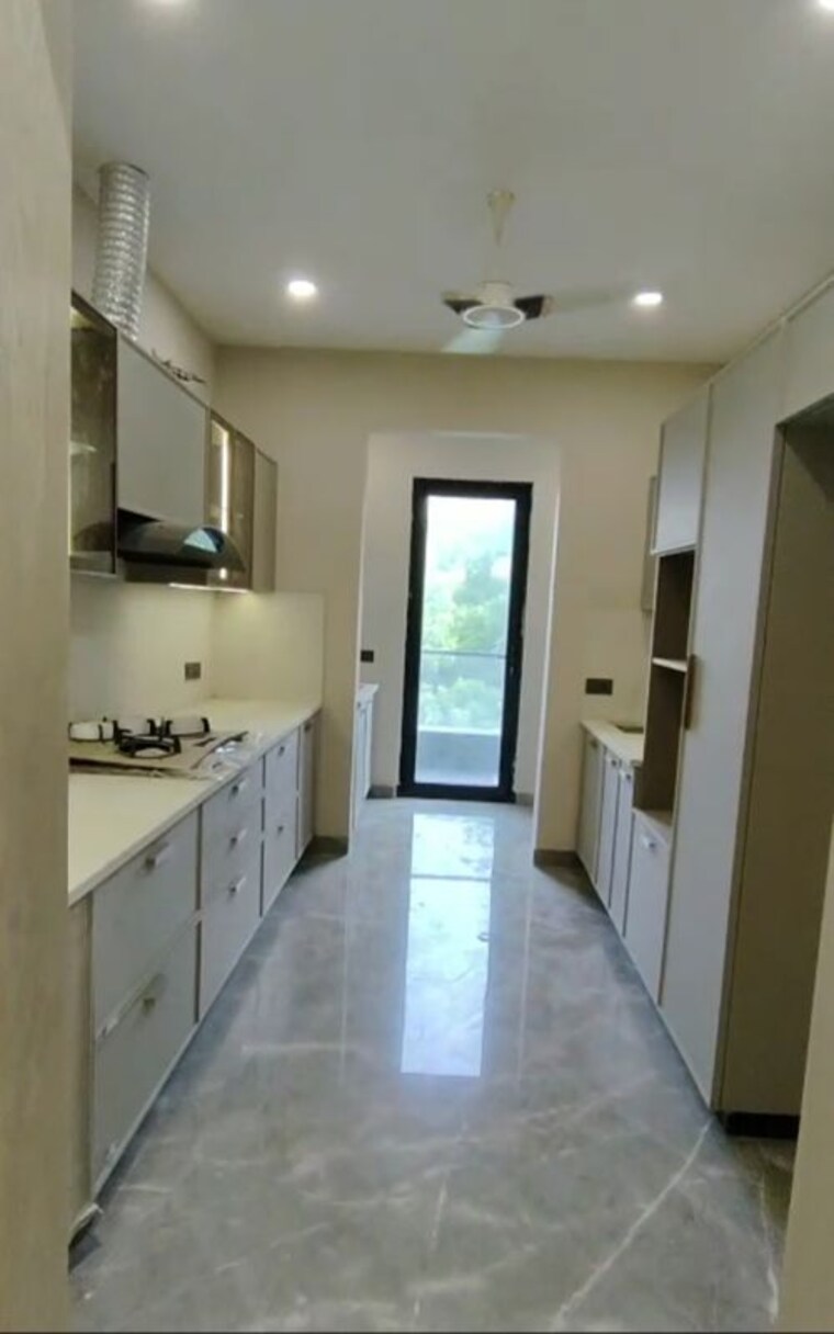undefined, paschim vihar 4 Bedroom 300 Sq.Yd. Builder Floor In Paschim Vihar Delhi 10685926