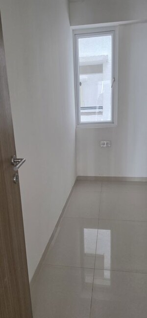 Room in 3 BHK Apartment at Kalpataru Avante, Sanath Nagar – for Sale