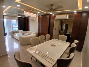 3 BHK Builder Floor For Rent in Sector 21