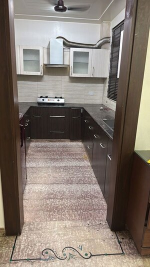 Kitchen in 2 BHK Builder Floor at Sector 38 – for Rent