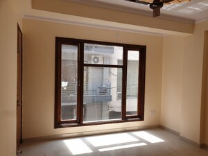 Room in 2 BHK Builder Floor at Palm Residency Chhatarpur, Chattarpur – for Rent