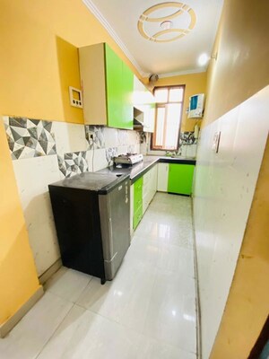Team Area in 2 BHK Builder Floor at Uttam Nagar – for Rent