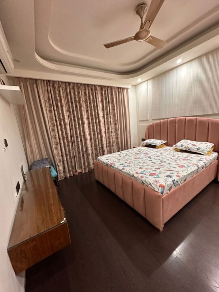 Bedroom, sector 57 3 Bedroom 2250 Sq.Ft. Builder Floor In Sector 57 Gurgaon 10685981
