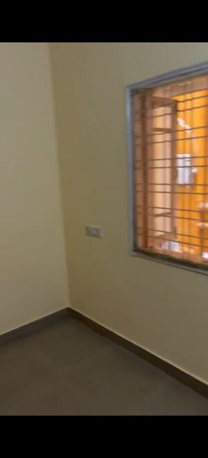 Room in 3 BHK Apartment at Royal Residency Puppalaguda, Puppalaguda – for Rent