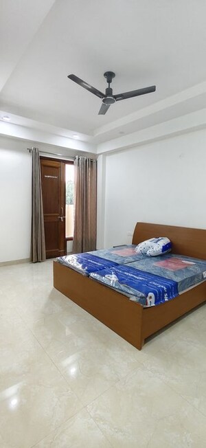 Bedroom in 3.5 BHK Builder Floor at Sector 57 – for Rent