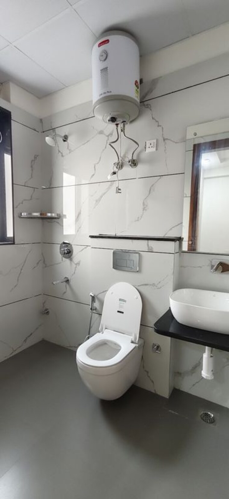 Bathroom, sector 57 3.5 Bedroom 260 Sq.Yd. Builder Floor In Sector 57 Gurgaon 10686005