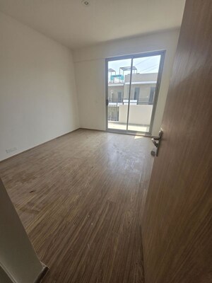 Room in 3 BHK Builder Floor at Sector 22 – for Rent