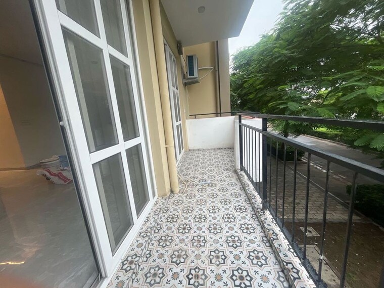 Balcony, sector 22 3 Bedroom 1550 Sq.Ft. Builder Floor In Sector 22 Gurgaon 10686039