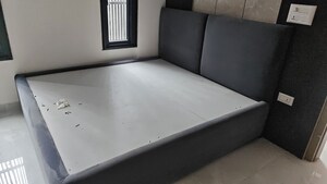 Room in 2 BHK Apartment at Sraddha Silver Oak Apartments, Cv Raman Nagar – for Rent