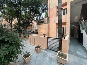 2 BHK Apartment For Rent in Sarita Vihar