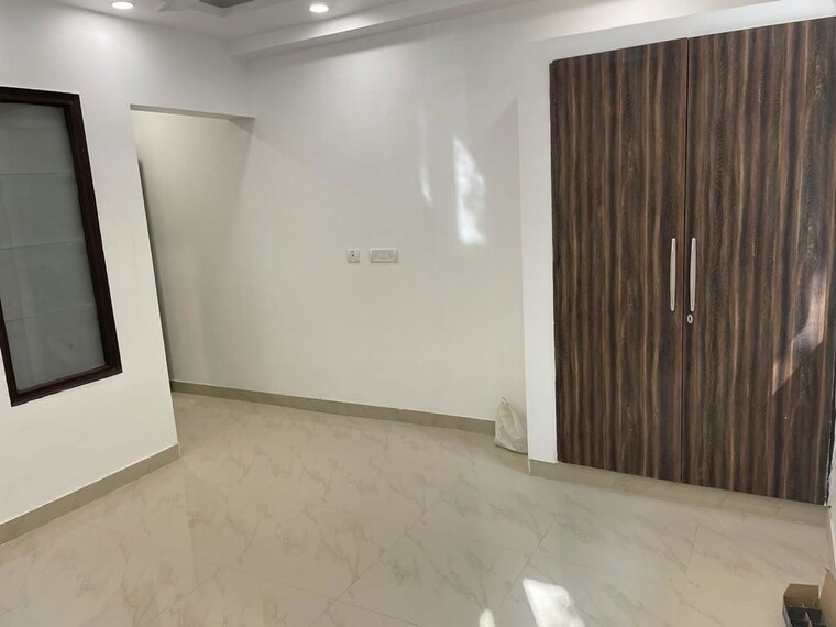 Room, sarita vihar 2 Bedroom 1250 Sq.Ft. Apartment In Sarita Vihar Delhi 10686019