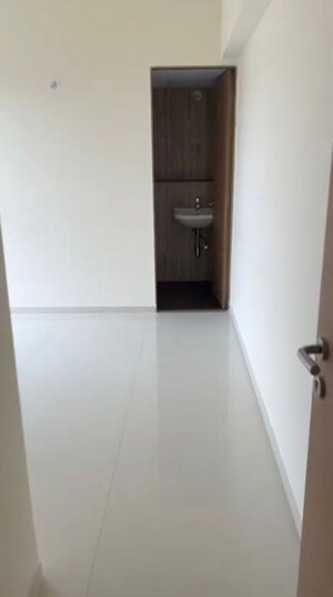 Room in 2 BHK Apartment at Lodha Casa Supremo, Mira Road East – for Rent