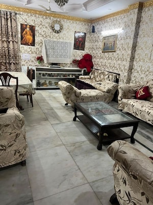 Living Room in 2 BHK Builder Floor at Malviya Nagar – for Rent