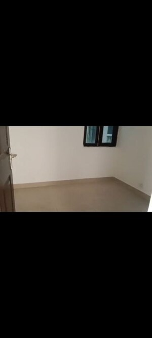 Room in 2.5 BHK Apartment at KM Residency, Raj Nagar Extension – for Sale