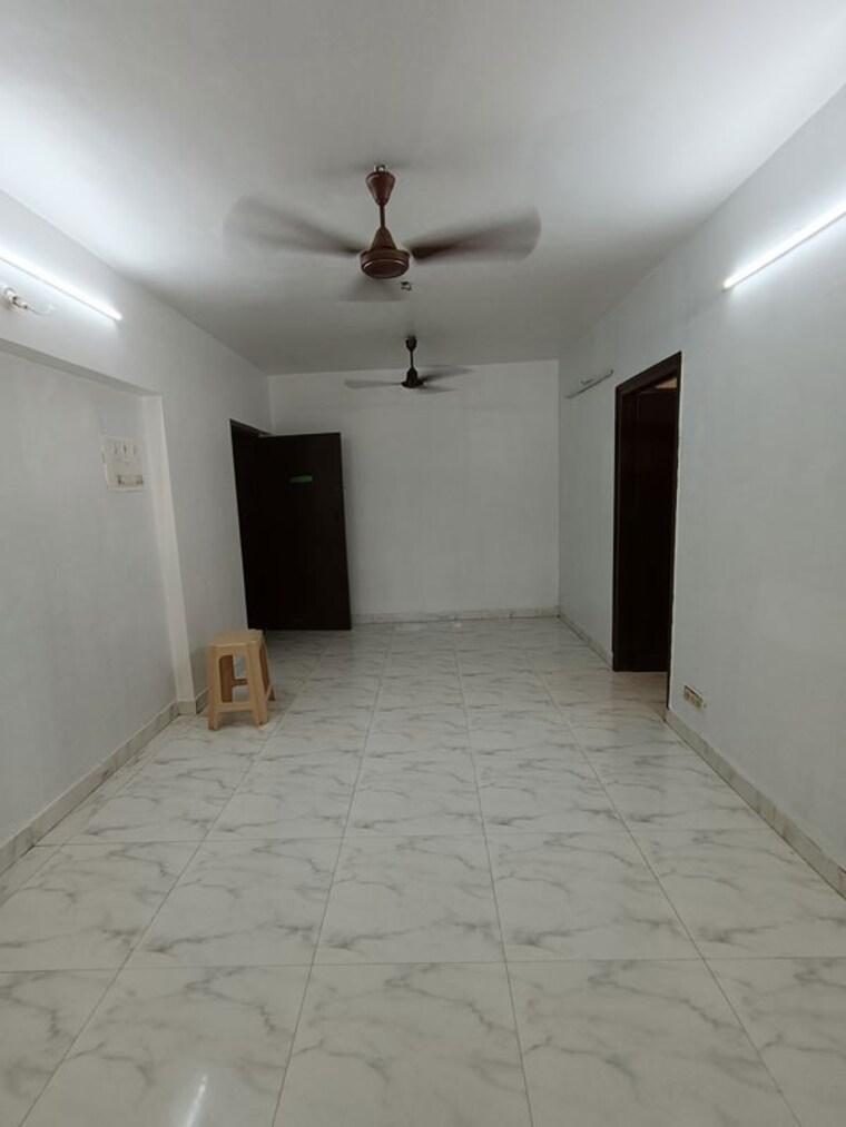 Room, express-apartment 1 Bedroom 660 Sq.Ft. Apartment In Yari Road Mumbai 10686036
