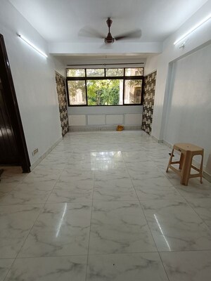 Parking in 1 BHK Apartment at Express Apartment, Yari Road – for Rent
