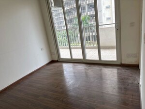 Room in 4 BHK Builder Floor at Palam Vihar – for Rent