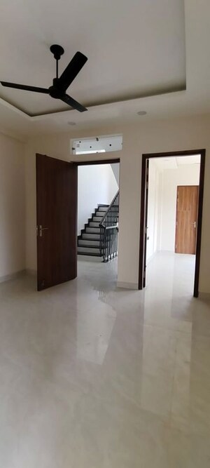 Room in 3 BHK Villa at Sahastradhara – for Sale