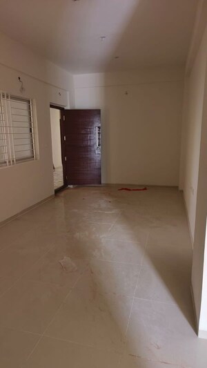 Room in 2 BHK Apartment at DS MAX Sahara, Hosa Road – for Sale