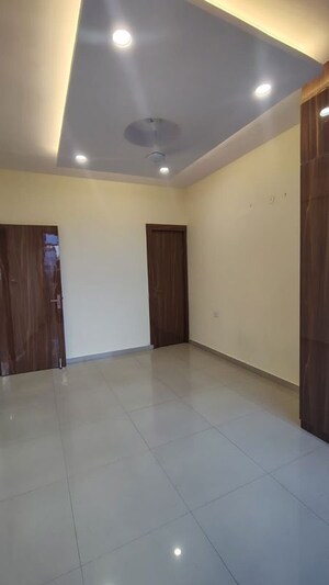 Room in 2 BHK Apartment at Pyramid Pride, Sector 76 – for Sale
