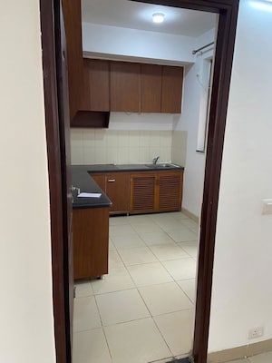 Bathroom in 3 BHK Builder Floor at Sector 21 – for Rent
