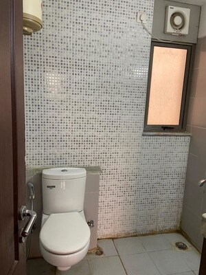 Bathroom in 3 BHK Builder Floor at Sector 21 – for Rent