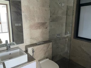 Bathroom in 2.5 BHK Apartment at Kalpataru Primus Residence, Santacruz East – for Rent