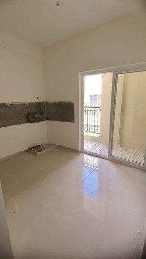 Room in 2 BHK Apartment at DS MAX Sahara, Hosa Road – for Sale