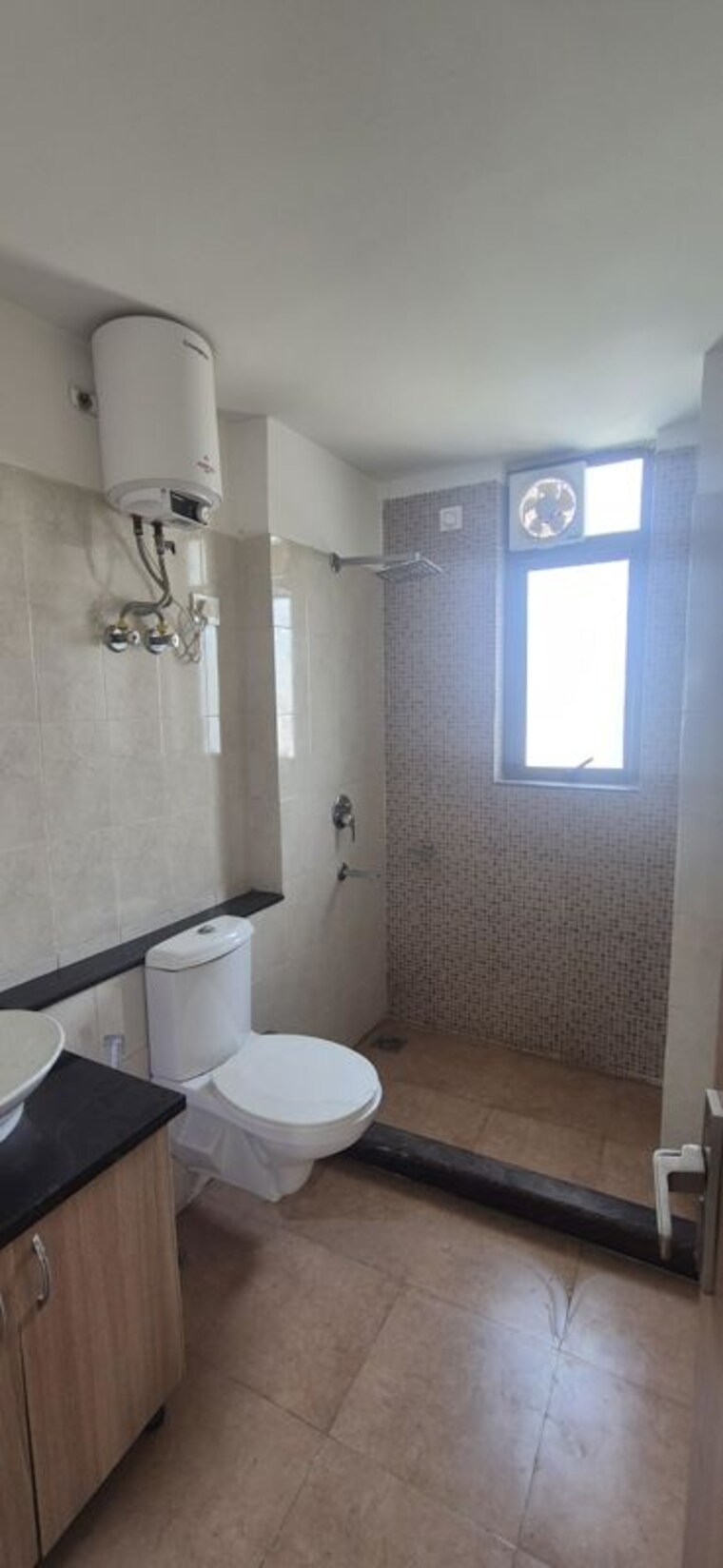Bathroom, sector 22 3 Bedroom 1550 Sq.Ft. Builder Floor In Sector 22 Gurgaon 10686137