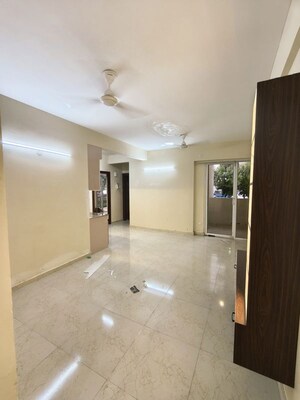Room in 2 BHK Apartment at MRG Ultimus, Sector 90 – for Rent