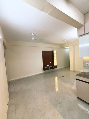Room in 2 BHK Apartment at MRG Ultimus, Sector 90 – for Rent