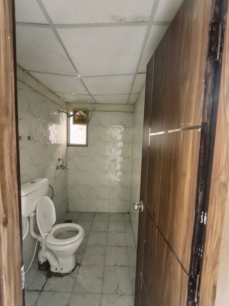 Bathroom, mrg-ultimus 2 Bedroom 796 Sq.Ft. Apartment In Sector 90 Gurgaon 10686150