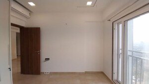Room in 2 BHK Apartment at Shapoorji Pallonji BKC 28, Bandra East – for Rent