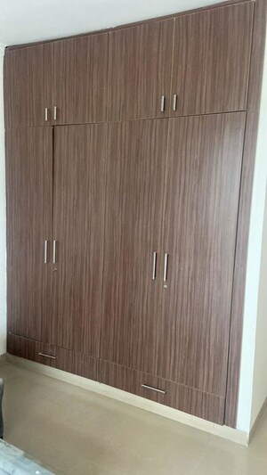 Furnished Amenities in 3.5 BHK Builder Floor at Bestech Park View Spa Next, Sector 67 – for Rent