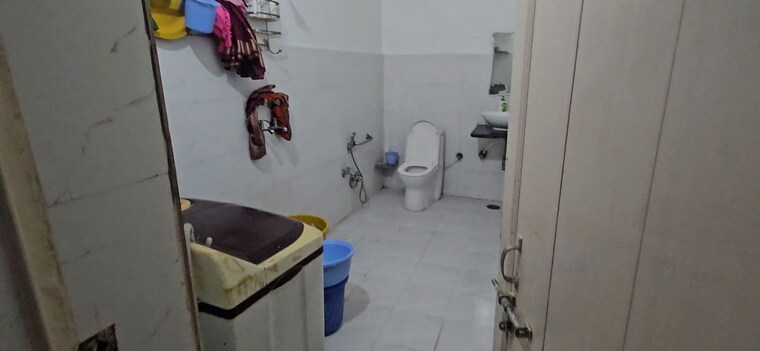 Bathroom, babatpur 5 Bedroom 2600 Sq.Ft. Villa In Babatpur Varanasi 10686170