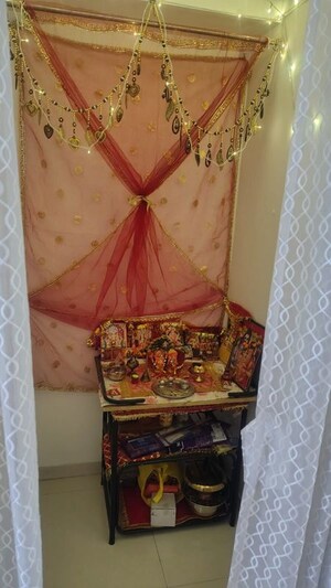 Furnished Amenities in 2 BHK Apartment at Lodha Amara, Kolshet Road – for Sale