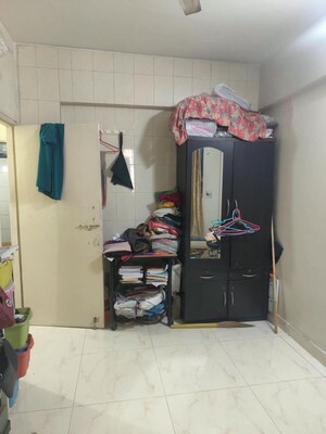 Furnished Amenities in 1 BHK Apartment at Tilak Nagar – for Rent