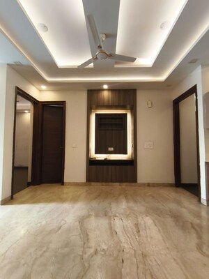 3 BHK Builder Floor For Rent in Smart World Orchard, Sector 61