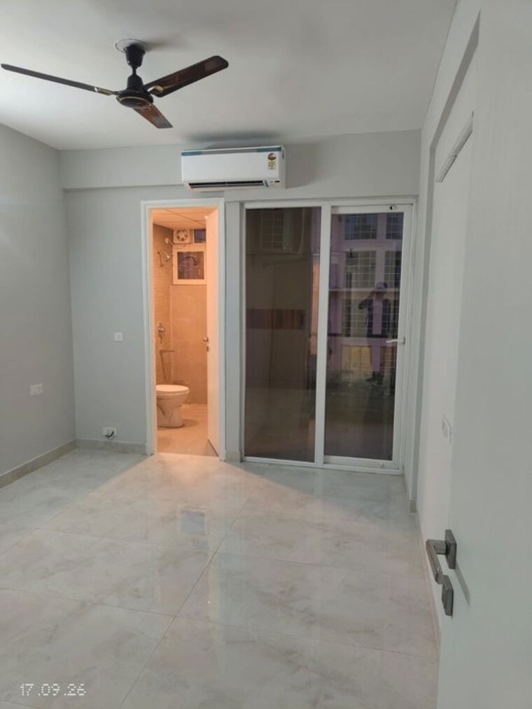 Room, signature-global-city 3 Bedroom 1295 Sq.Ft. Apartment In Sector 37d Gurgaon 10686202