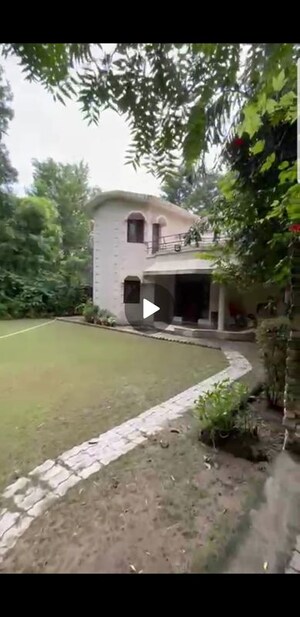 4 BHK Independent House – Exterior View View at Sainik Farm - for Rent