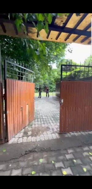 4 BHK Independent House For Rent in Sainik Farm